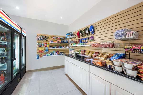  - Ramada Inn Airport San Diego