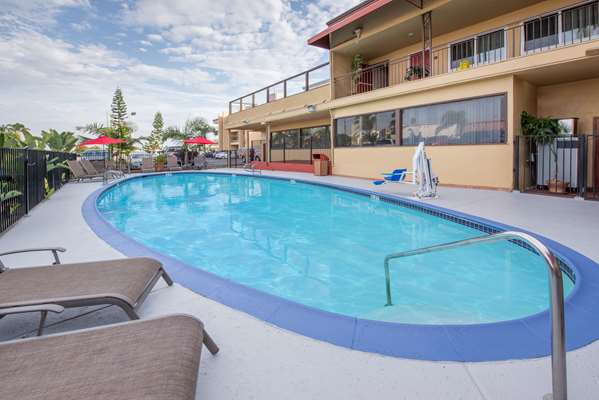 Pool - Ramada Inn Airport San Diego