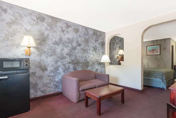 Suite - Days Inn Ruidoso Downs