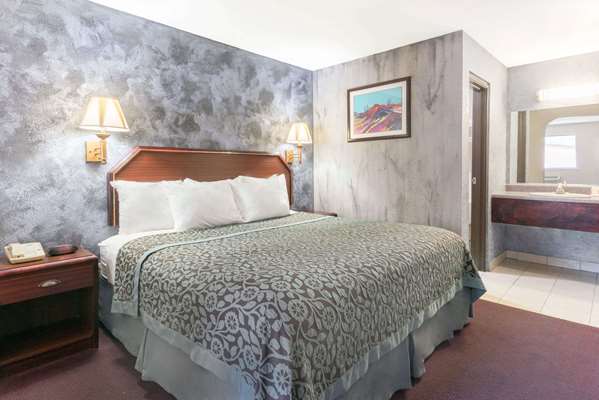 Suite - Days Inn Ruidoso Downs