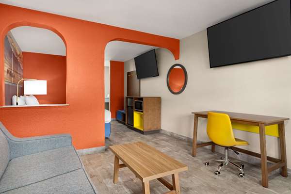 Suite - Days Inn Ruidoso Downs