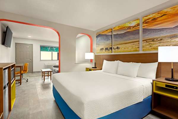 Suite - Days Inn Ruidoso Downs