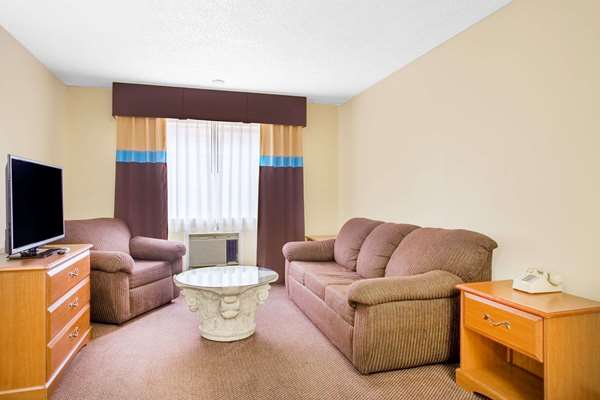 Suite - Days Inn Thunderbird St George - I-15, Exit 8