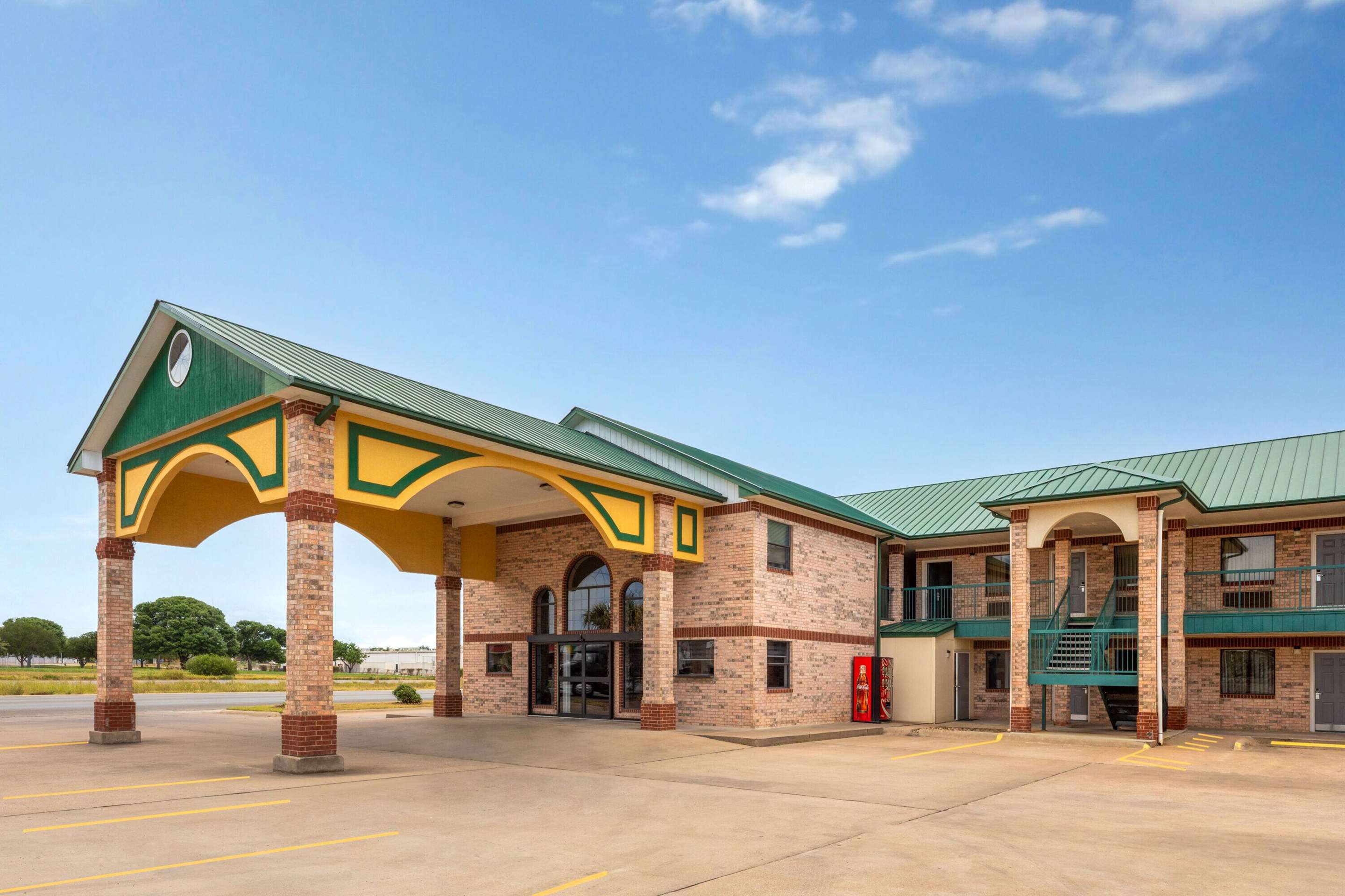 Exterior | Ramada Limited San Angelo