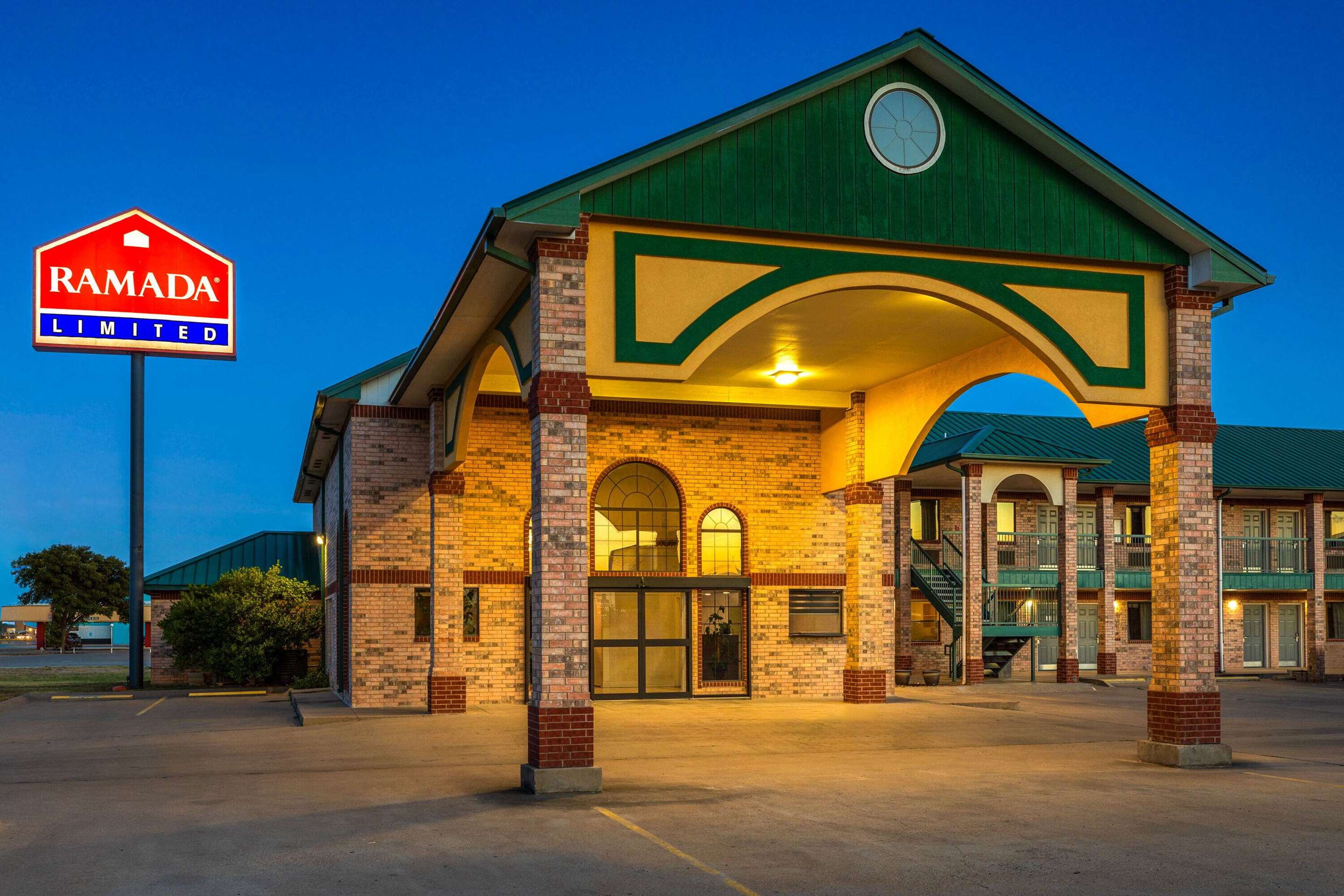 Exterior | Ramada Limited San Angelo