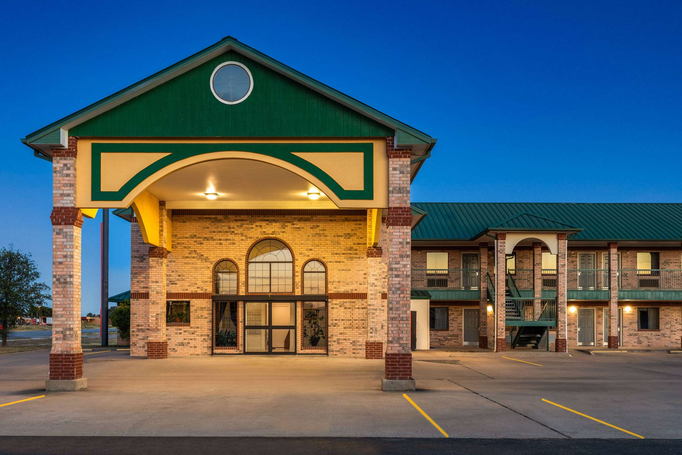 Exterior | Ramada Limited San Angelo