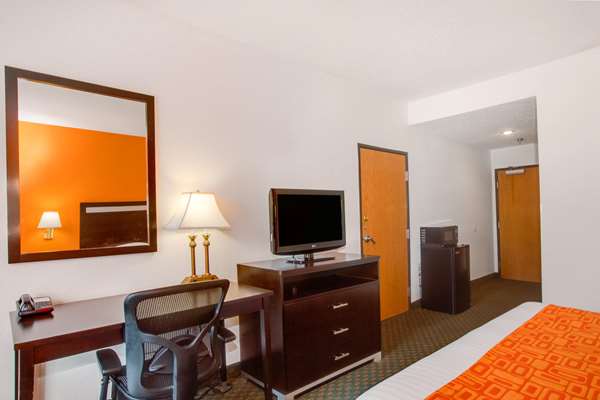  - Howard Johnson Express Inn Beckley