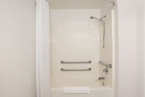  - Howard Johnson Express Inn Beckley