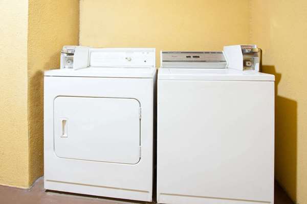  - Days Inn Covington - I-20, Exit 92