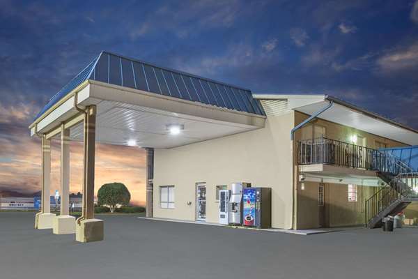 Exterior view - Days Inn Jacksonville