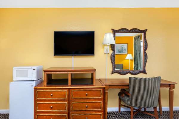  - Days Inn Jacksonville