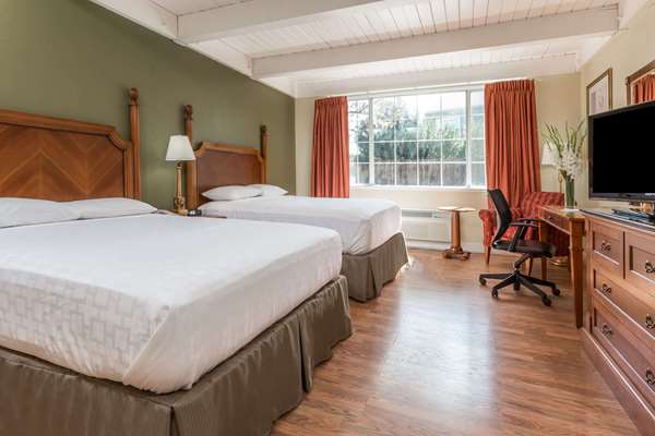  - Days Inn Davis - I-80, Exit 75