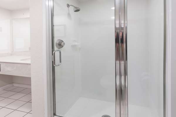  - Days Inn Davis - I-80, Exit 75