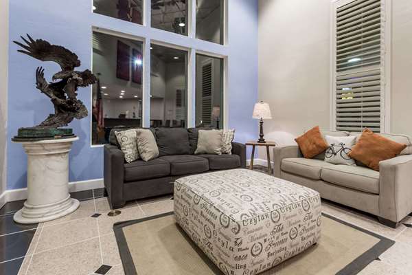  - Days Inn Davis - I-80, Exit 75