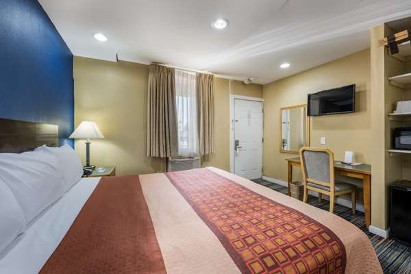  - Knights Inn Trevose - I-276, Exit 351 & 352