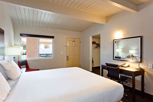 - Days Inn Gateway to Yosemite Chowchilla