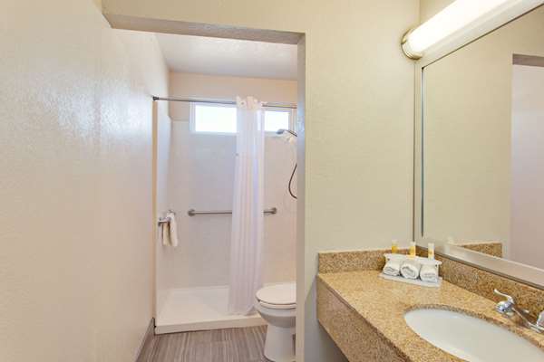  - Days Inn Gateway to Yosemite Chowchilla