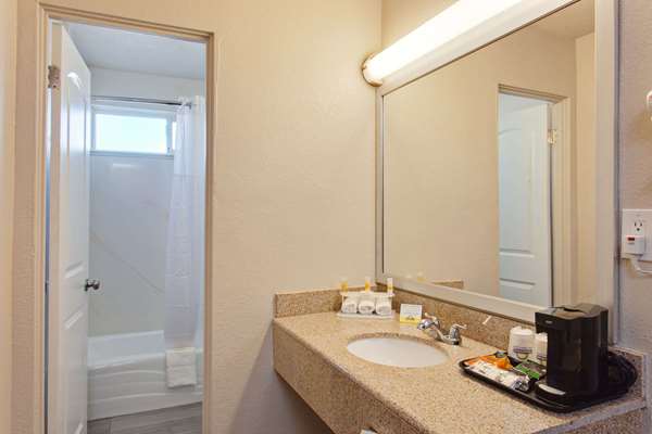  - Days Inn Gateway to Yosemite Chowchilla
