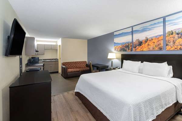 Suite - Days Inn North Clarksville - I-24, Exit 4