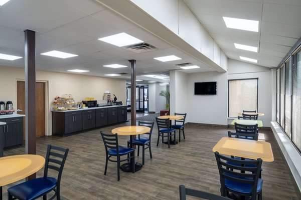  - Days Inn North Clarksville - I-24, Exit 4