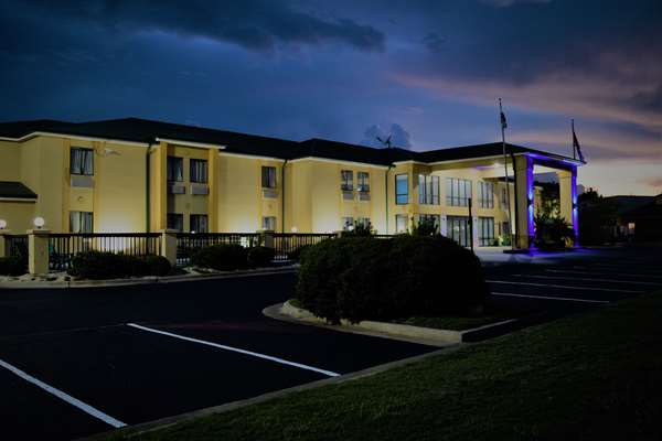 Exterior view - Days Inn Southeast Montgomery