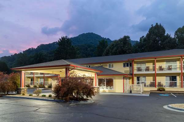 Exterior view - Ramada Limited Hotel Maggie Valley