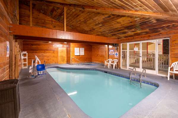 Pool - Ramada Limited Hotel Maggie Valley