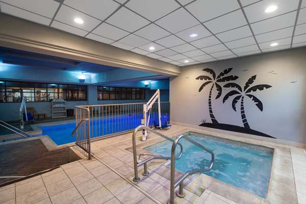 Pool - Wingate by Wyndham Airport Oklahoma City - I-40, Exit 145