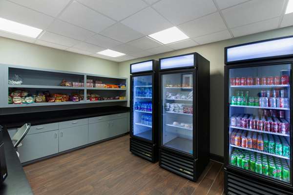  - Wingate by Wyndham Airport Oklahoma City - I-40, Exit 145