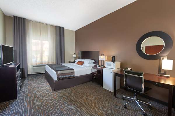 - Wingate by Wyndham Airport Oklahoma City - I-40, Exit 145