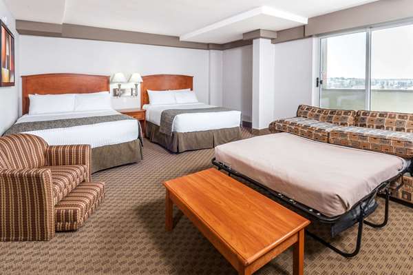 Suite - Ramada Inn Edmonton South