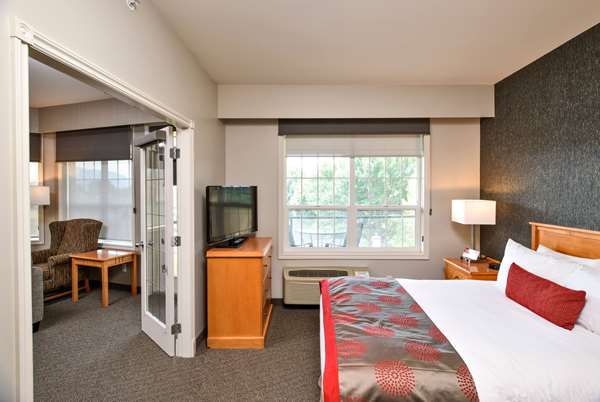  - Ramada Hotel & Suites Penticton