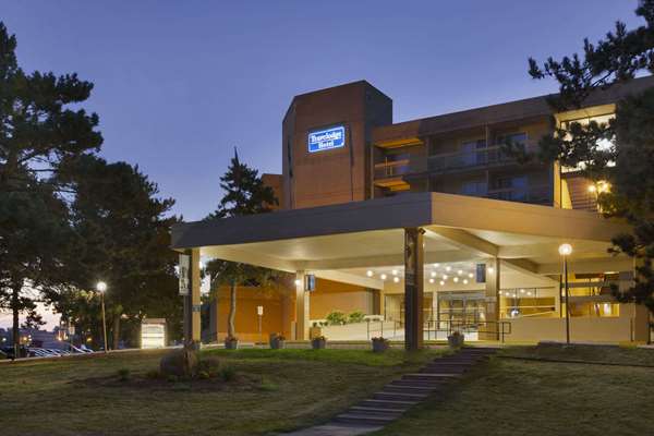 Exterior view - Ramada Hotel Harbourview Belleville