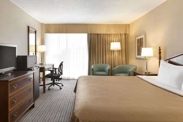 - Ramada Hotel Harbourview Belleville