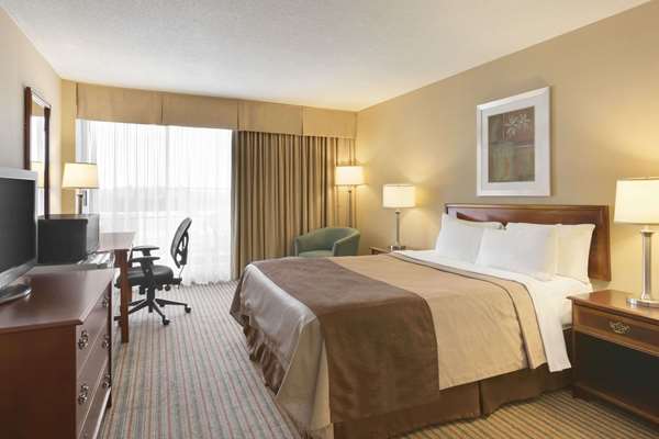  - Ramada Hotel Harbourview Belleville