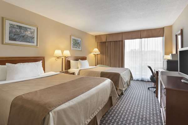  - Ramada Hotel Harbourview Belleville