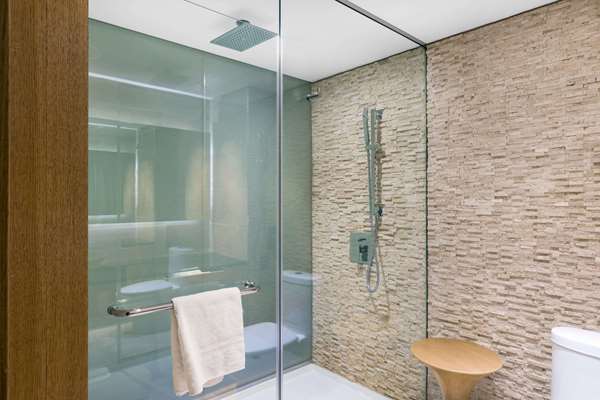  - Ramada Inn Downtown Prince George