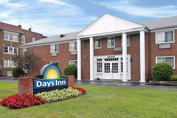 Exterior view - Days Inn Lakewood