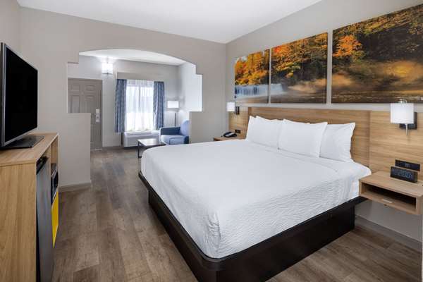  - Days Inn at Jackson