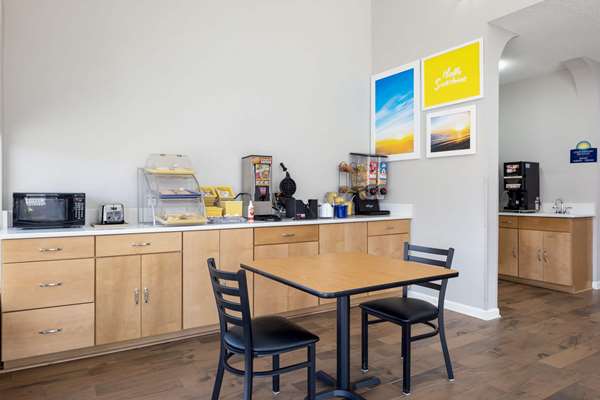  - Days Inn at Jackson