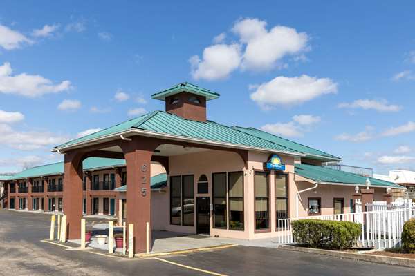 Exterior view - Days Inn at Jackson