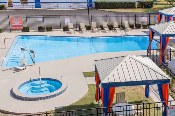 Pool - Howard Johnson Inn Ocala - I-75, Exit 354