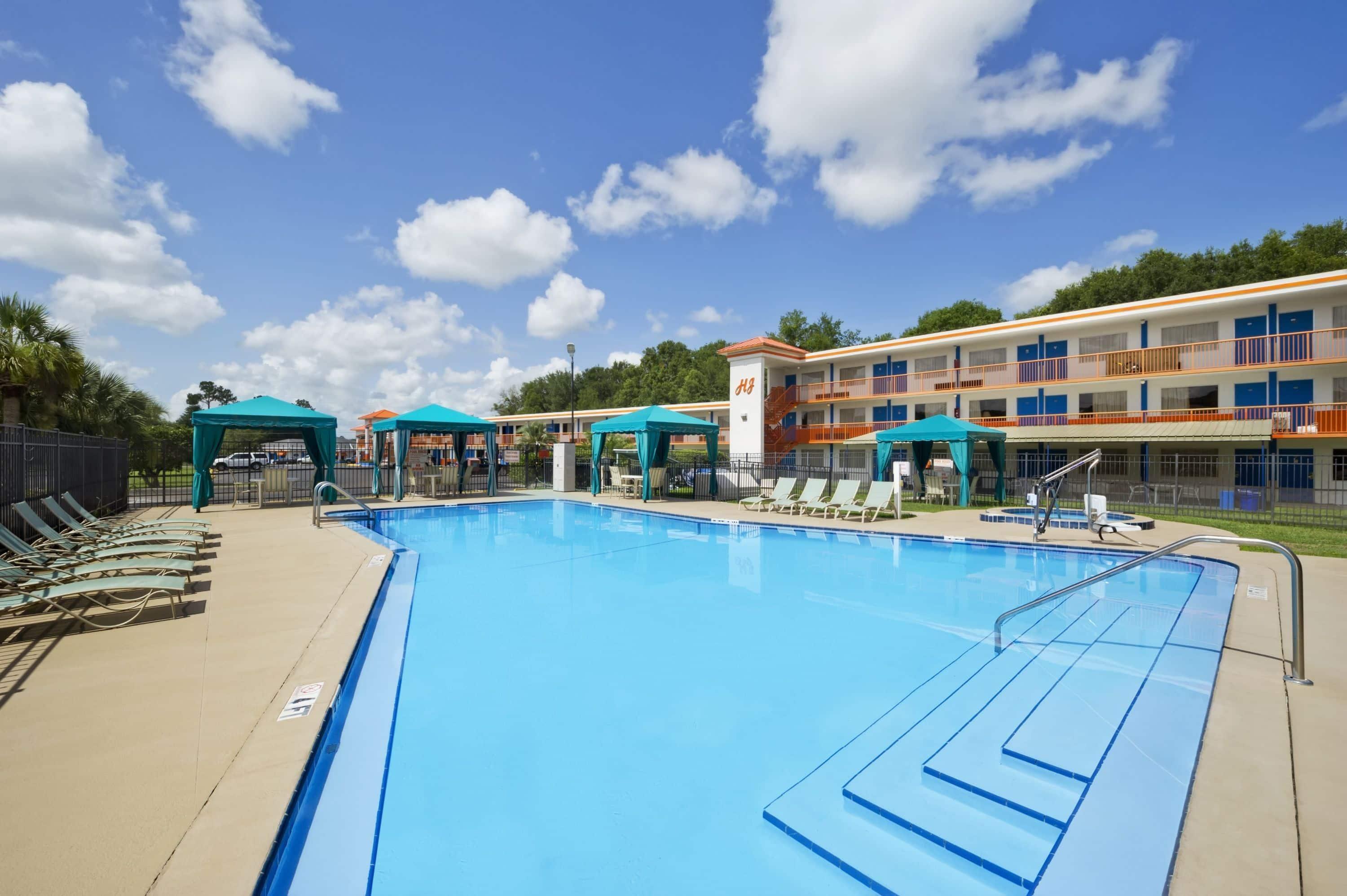 Welcome to the Howard Johnson Inn Ocala | Howard Johnson by Wyndham Ocala FL I-75
