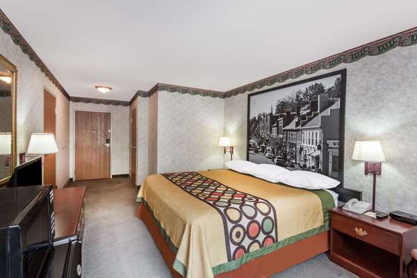  - Super 8 Motel Erwin - I-26, Exit 37