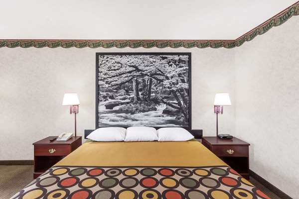  - Super 8 Motel Erwin - I-26, Exit 37