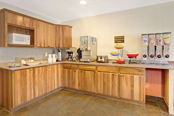  - Ramada Limited Hotel Draper - I-15, Exit 291