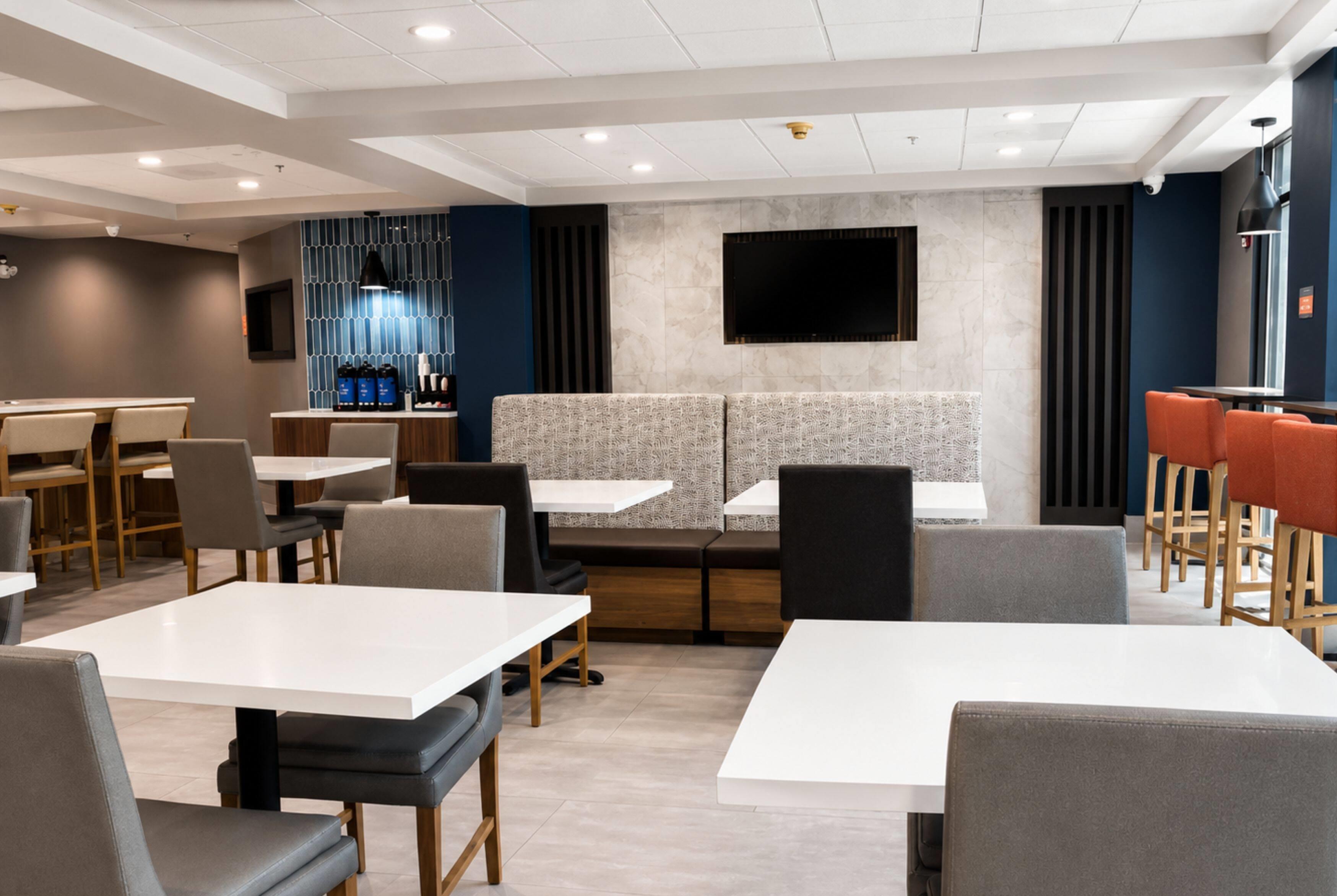Lobby | Wingate by Wyndham Atlanta-Duluth