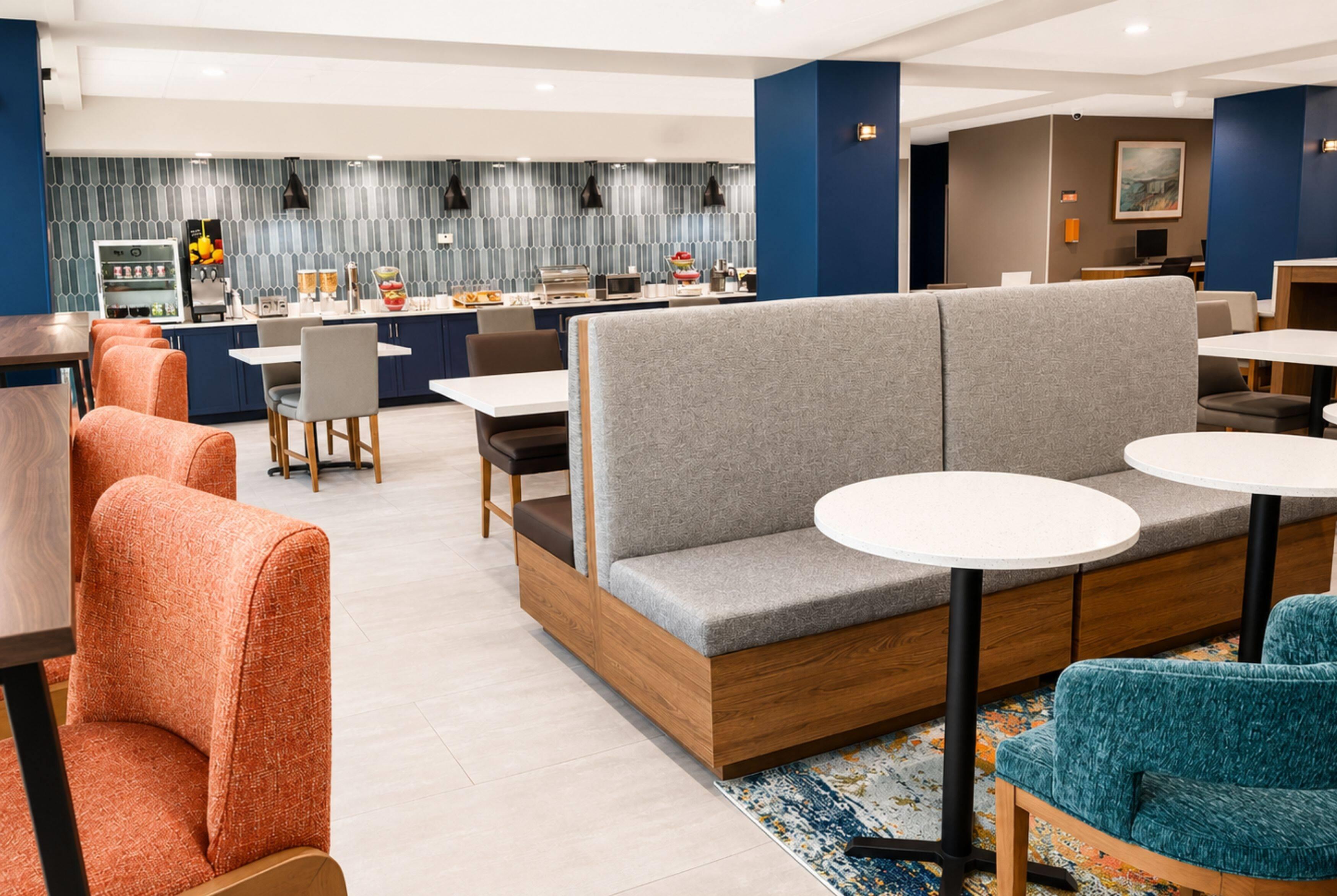 Breakfast Area | Wingate by Wyndham Atlanta-Duluth