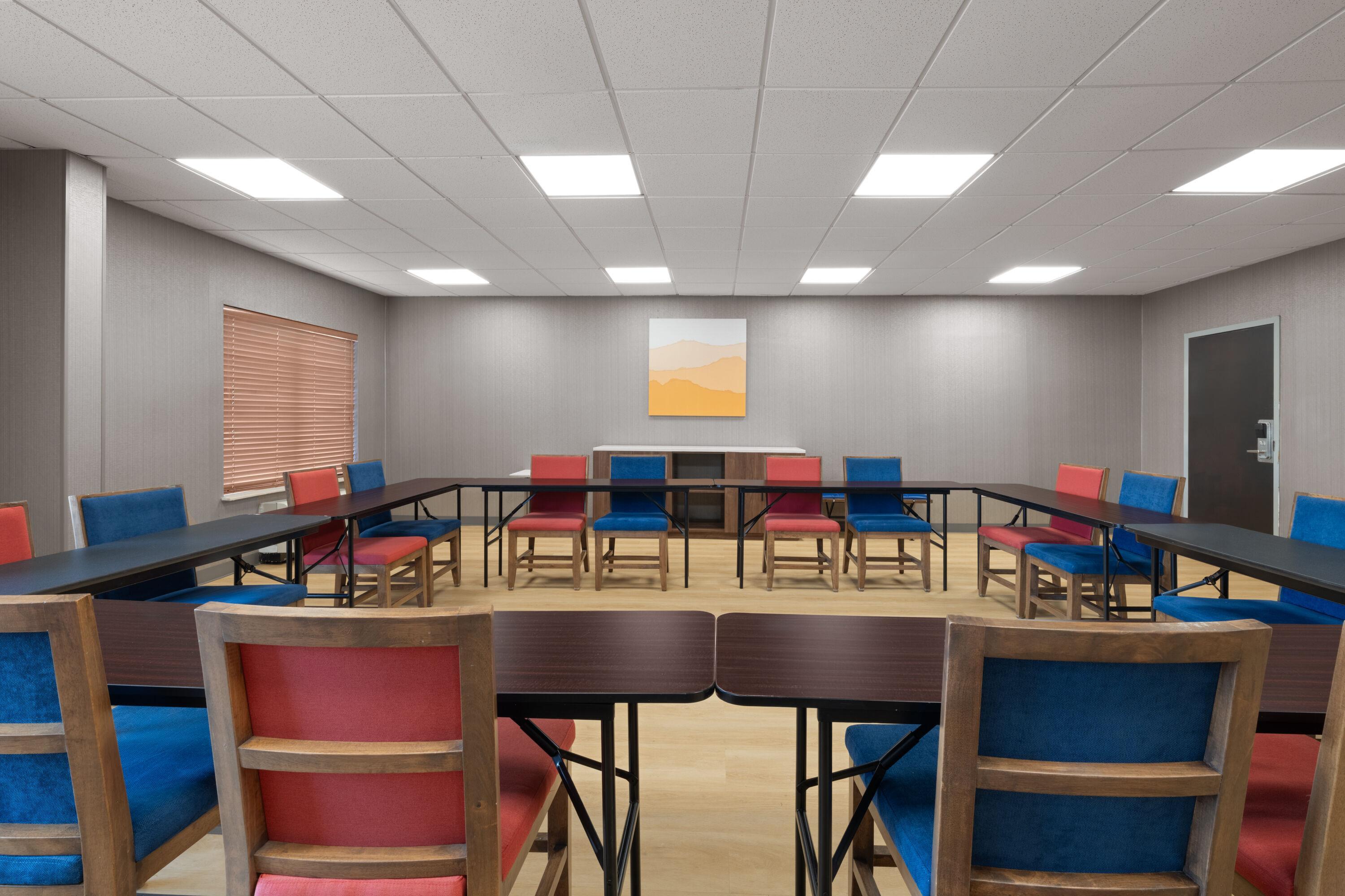 Meeting Room | La Quinta Inn & Suites by Wyndham Duluth/Atlanta