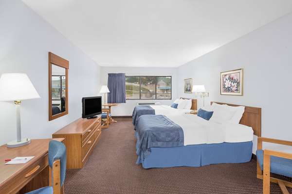  - Ramada Inn Waterfront Hancock